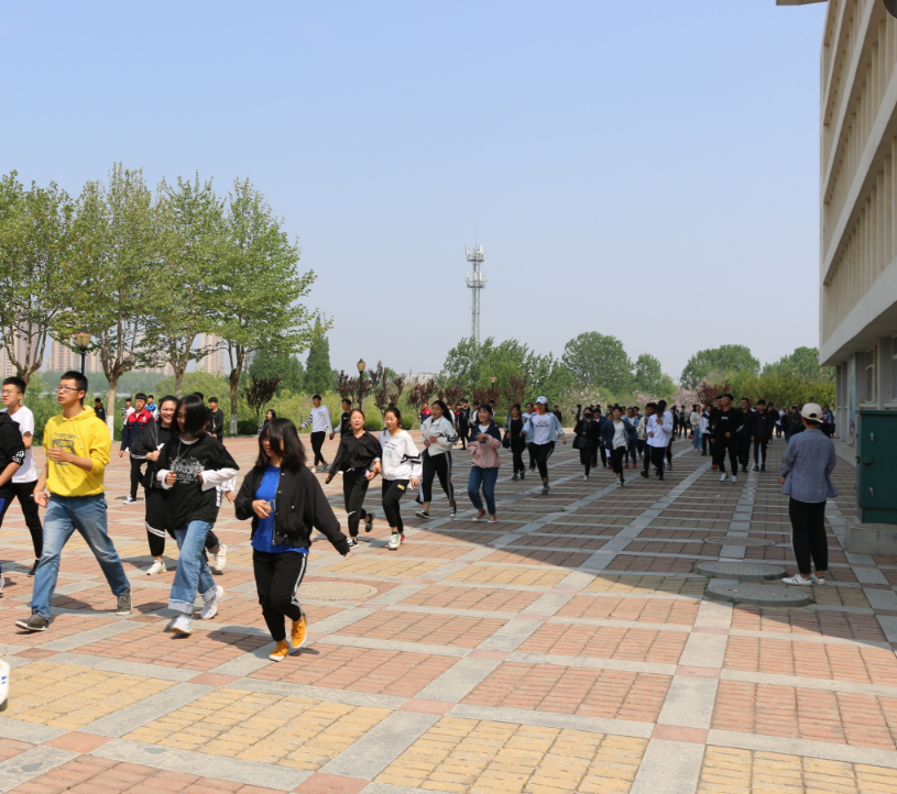 155739509713886391.png QQ截图20190509144224.png