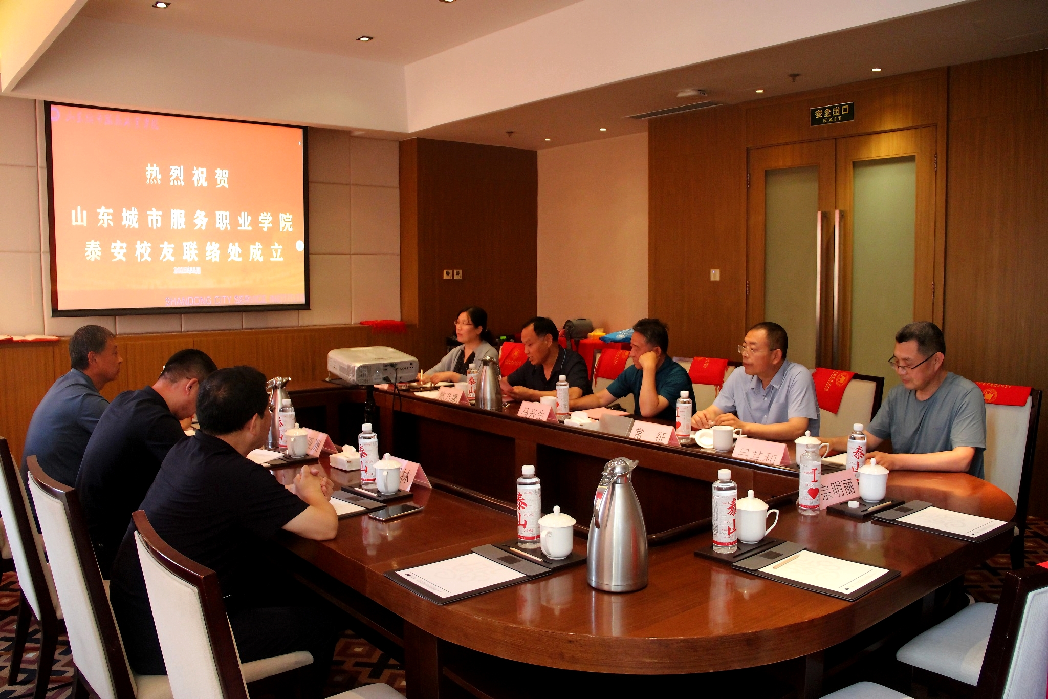 d96ce53e263ed0034df00e8a5f10793e.jpg d96ce53e263ed0034df00e8a5f10793e.jpg