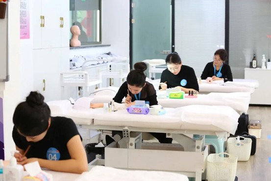 8ce84ccef3c2446214e69e89c80f6015.jpg 8ce84ccef3c2446214e69e89c80f6015.jpg