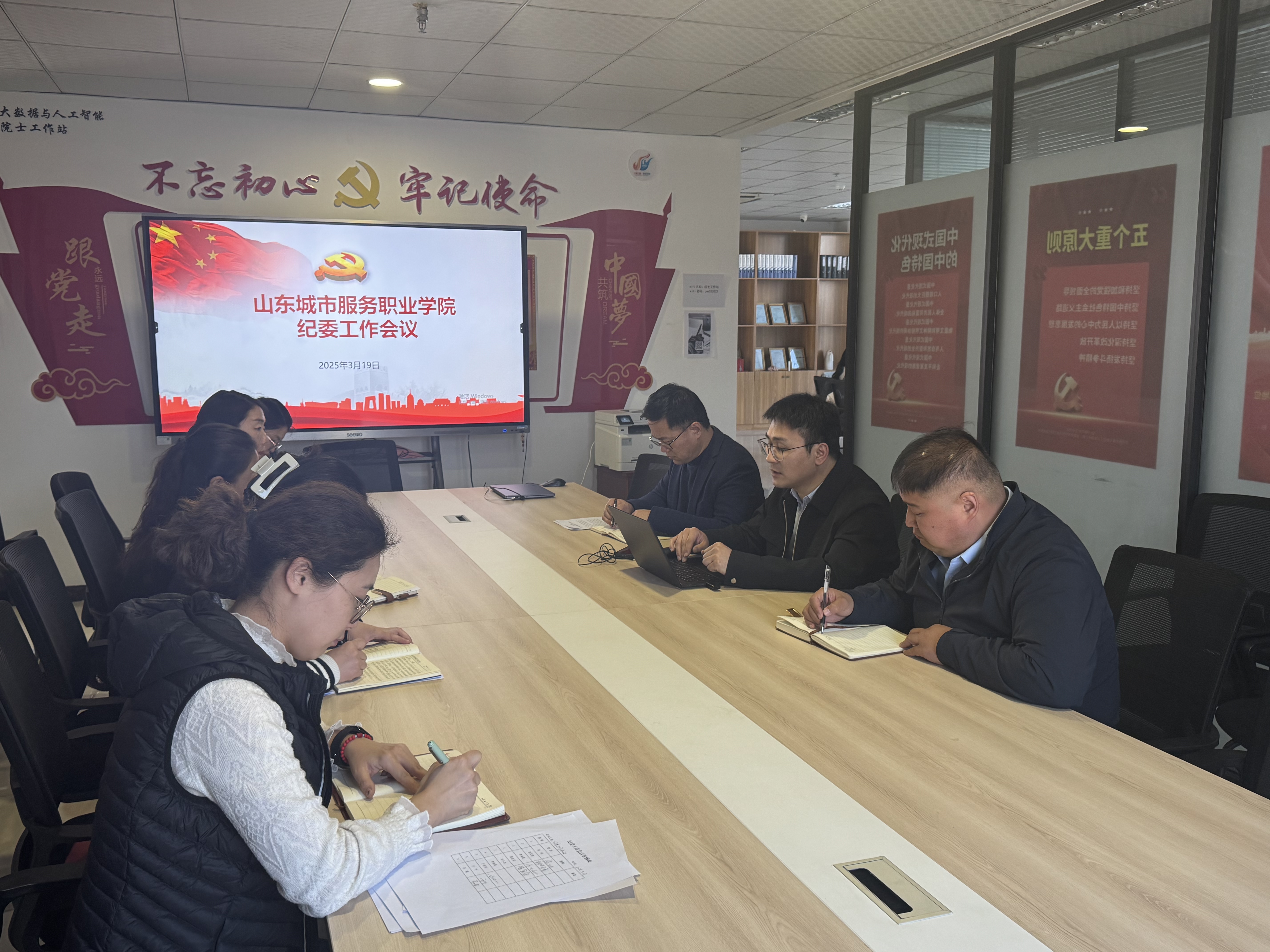 2c3d47e022d1eee47f085c1546112b6e.jpg 2c3d47e022d1eee47f085c1546112b6e.jpg