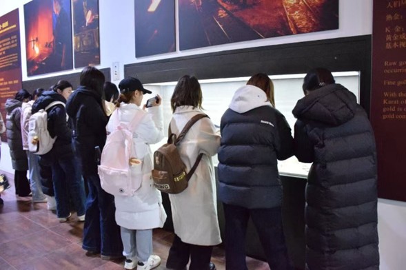 c21caba33a2ec659c5d14cbfc6291f5b.jpg c21caba33a2ec659c5d14cbfc6291f5b.jpg