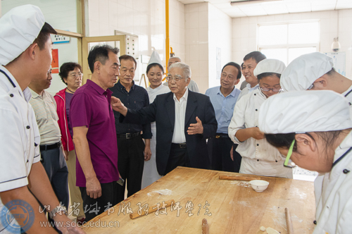 153922650577739646.jpg GOG_4876.jpg