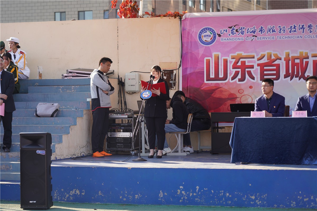 160519534717596170.jpg 学生代表发言.JPG