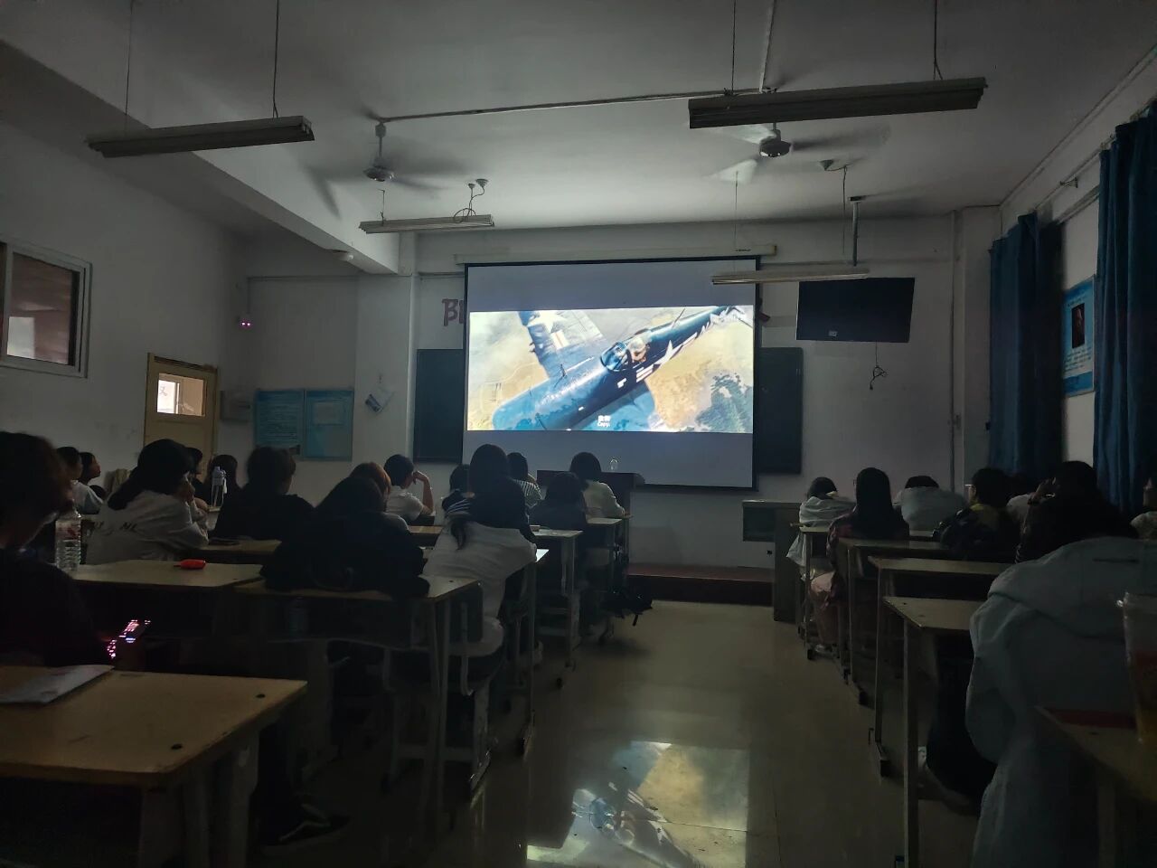6ce33bf790b5f9dbecc3c6400d80665c.jpg 微信图片_20251014230218.jpg